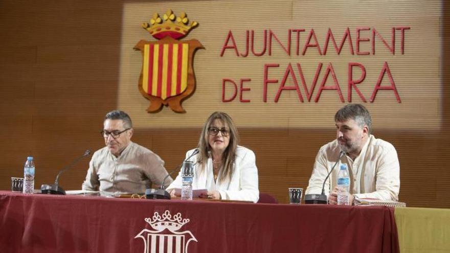 Más de cinco meses sin celebrar un pleno en Favara bloquea el relevo de tres ediles dimisionarios