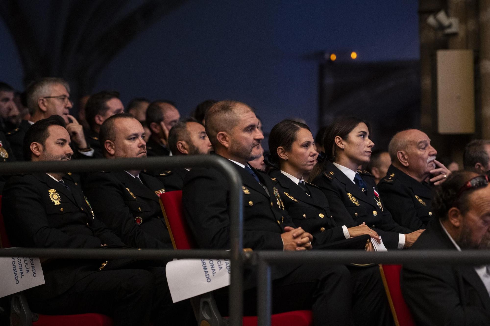 FOTOGALERÍA | Las imagénes de la celebración del patrón de la Policía Nacional en Cáceres