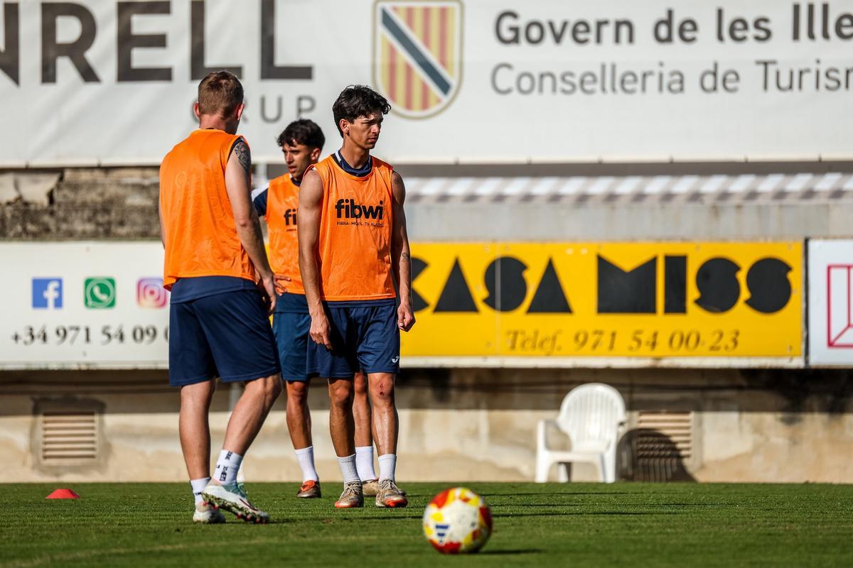 Entrenamiento del Poblense.