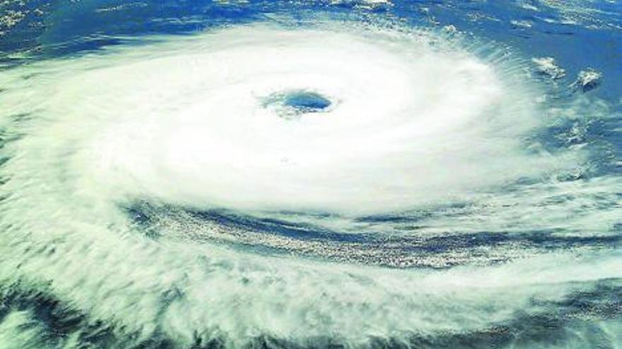 Imatge d’un huracà sobre l’Atlàntic nord. nasa