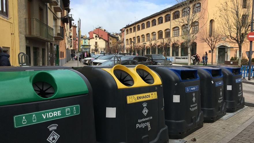 Contenidors nous de l’Ajuntament de Puigcerdà situats al passeig 10 d’Abril | MIQUEL SPA