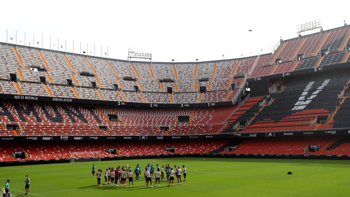 El Valencia CF ya trabaja en Mestalla el primer partido de LaLiga