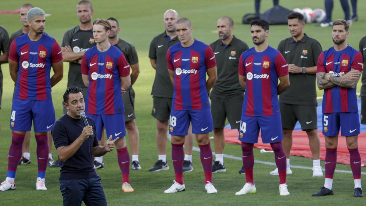 Vuit jugadors sobreviuen a la ‘revolució Xavi’ Vuit jugadors sobreviuen a la ‘revolució Xavi’