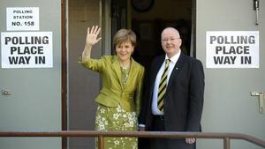 Sturgeon, tras depositar su voto en Glasgow.