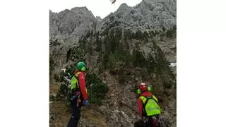 Un excursionista mor en caure de 120 metres mentre pujava al Pedraforca