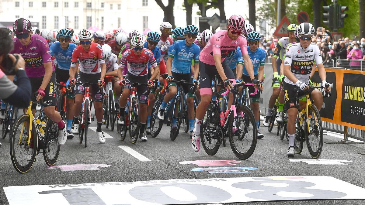 Giro d' Italia - 2nd (109972915).jpg