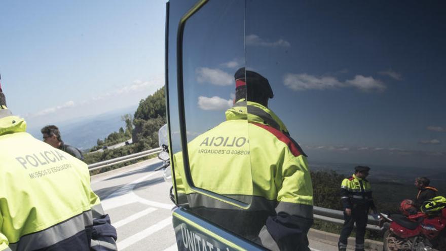 Un ciclista mor en un xoc amb una furgoneta a Castellbell i el Vilar