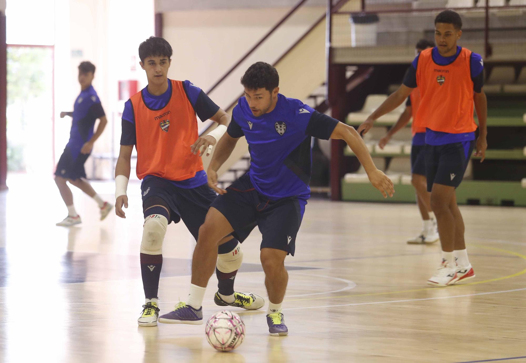 Primera sesión de trabajo para el Levante UD FS