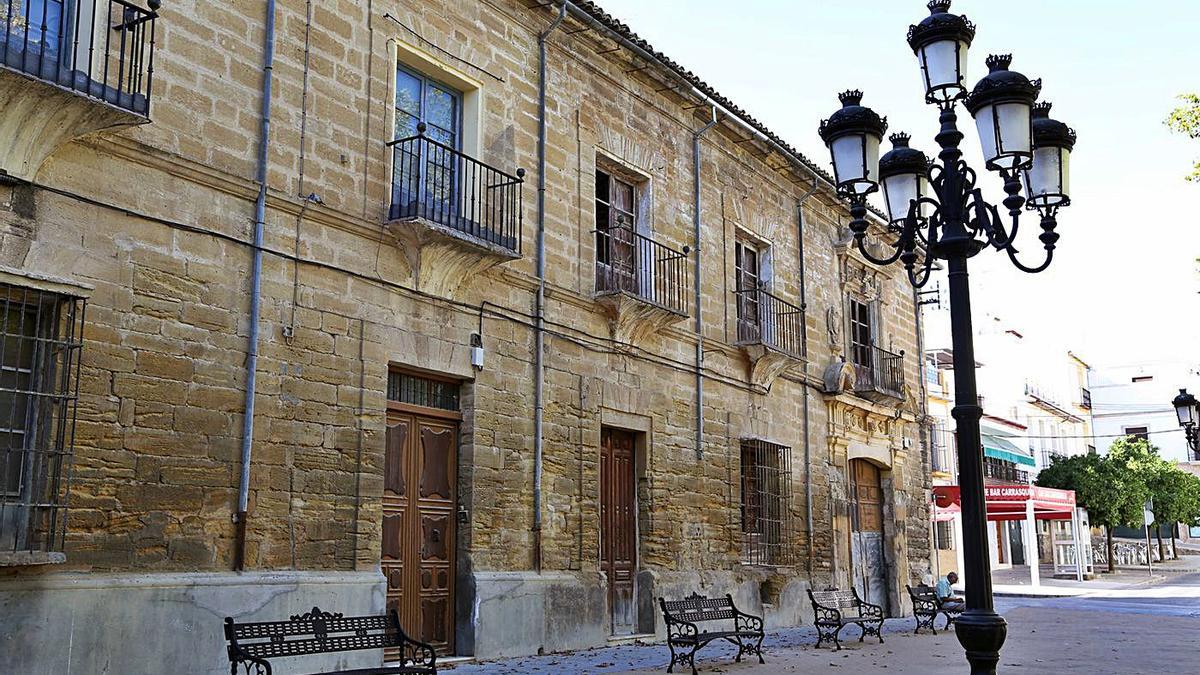 Fachada del Palacio de los Duques de Medinaceli, en las inmediaciones del convento de Santa Clara.