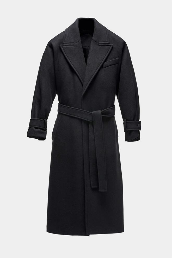 Abrigo negro de lana con solapas y lazo, de Zara