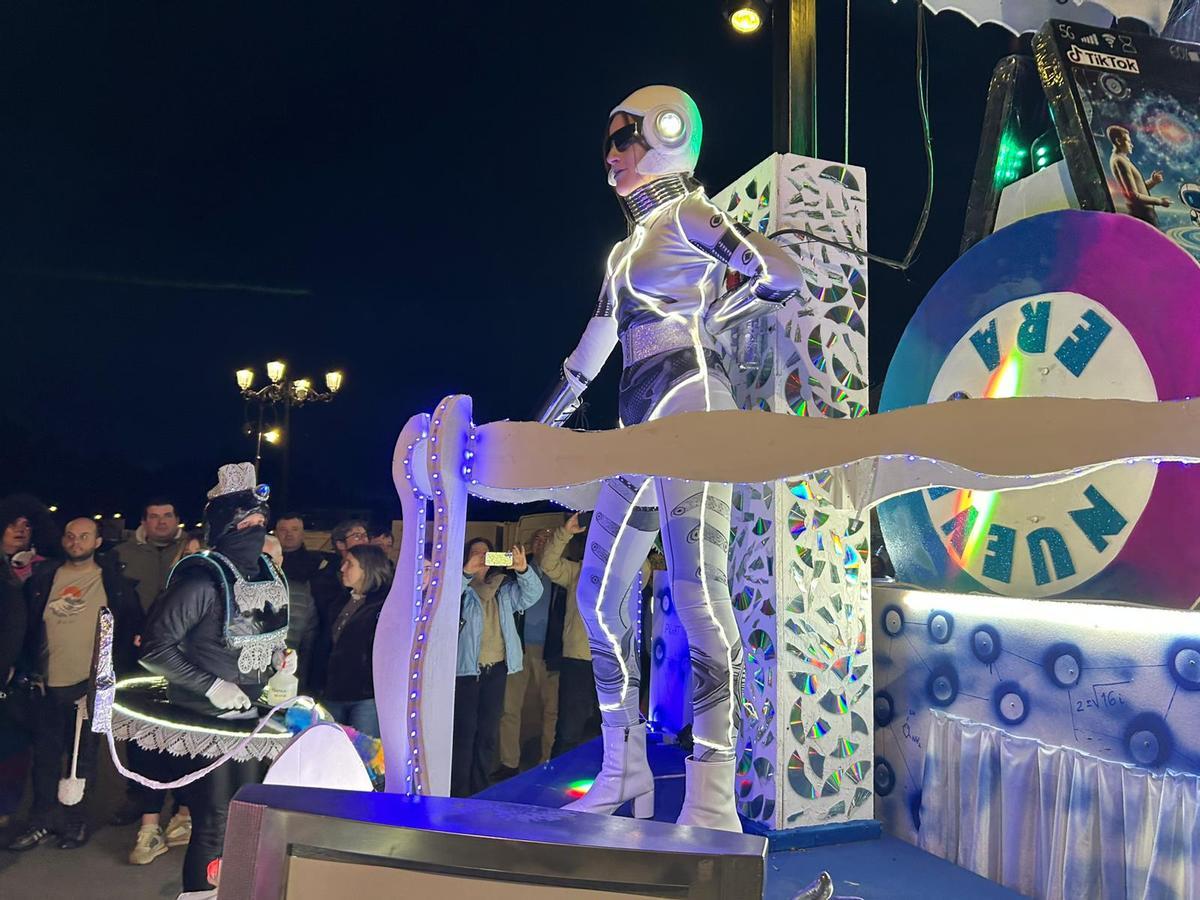 El Carnaval llena Ribadesella hasta los topes: las imágenes El Carnaval llena Ribadesella hasta los topes: las imágenes