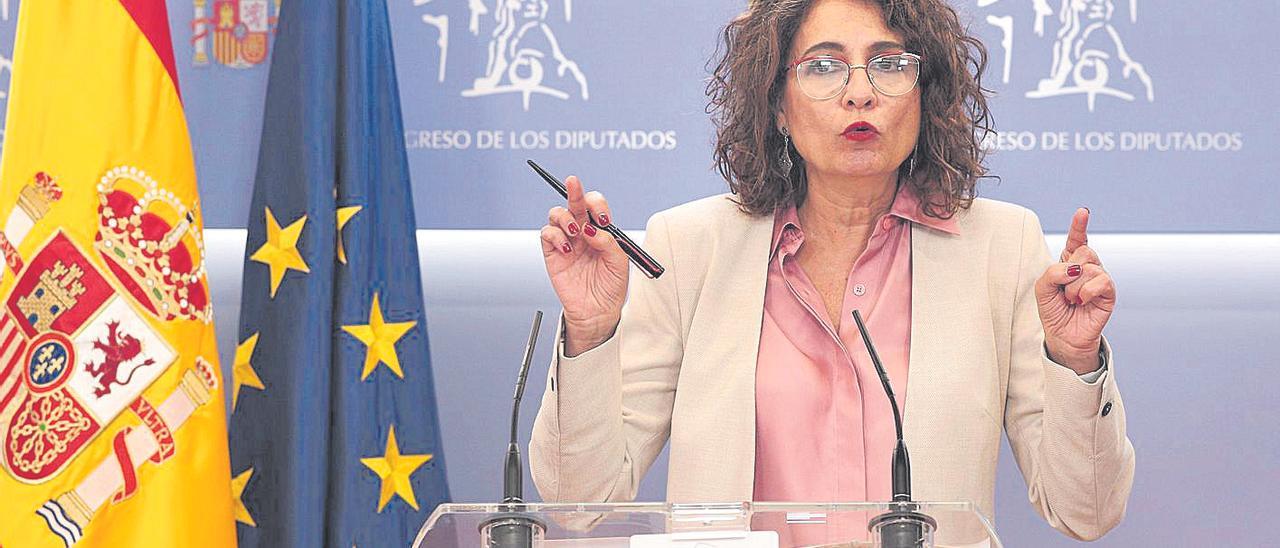 La ministra María Jesús Montero, el miércoles anunciando los cambios en las reglas de gasto.