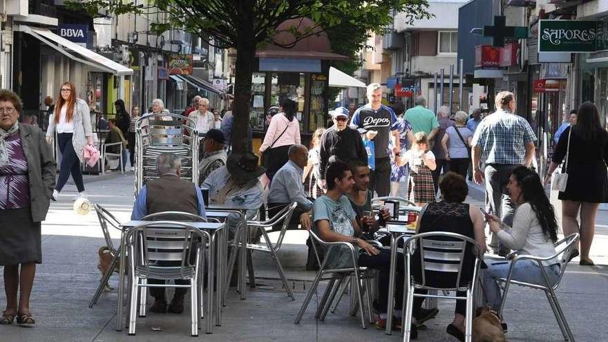 Una de las terrazas de la calle Barcelona.