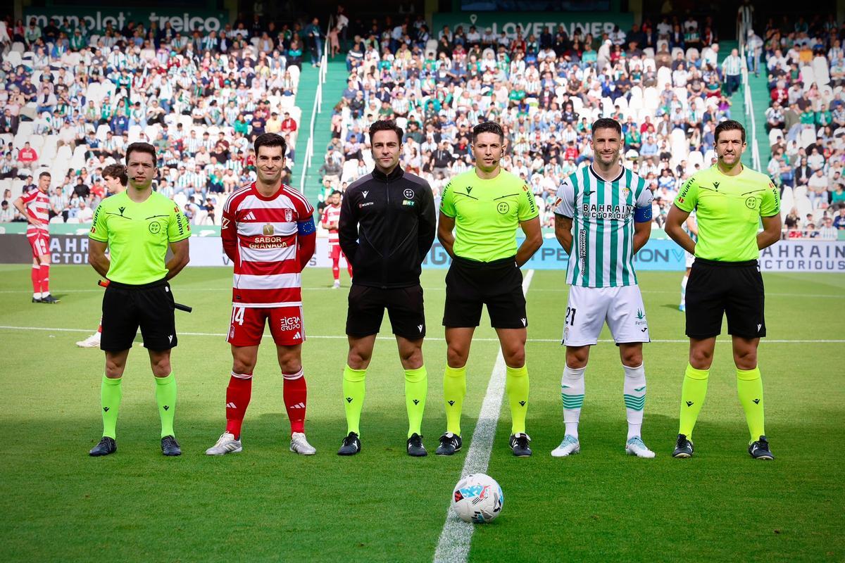 Córdoba CF-Granada | Las imágenes del partido de LaLiga Hypermotion