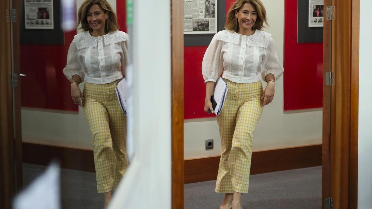 Raquel Sánchez llegando a la rueda de prensa posterior a una reunión que mantuvo con diferentes agentes del sector inmobiliario.