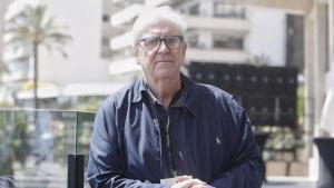 El doctor Julio Velasco posa en el Auditorium de Palma, donde se ha celebrado el XL Congreso de Trasplantes.
