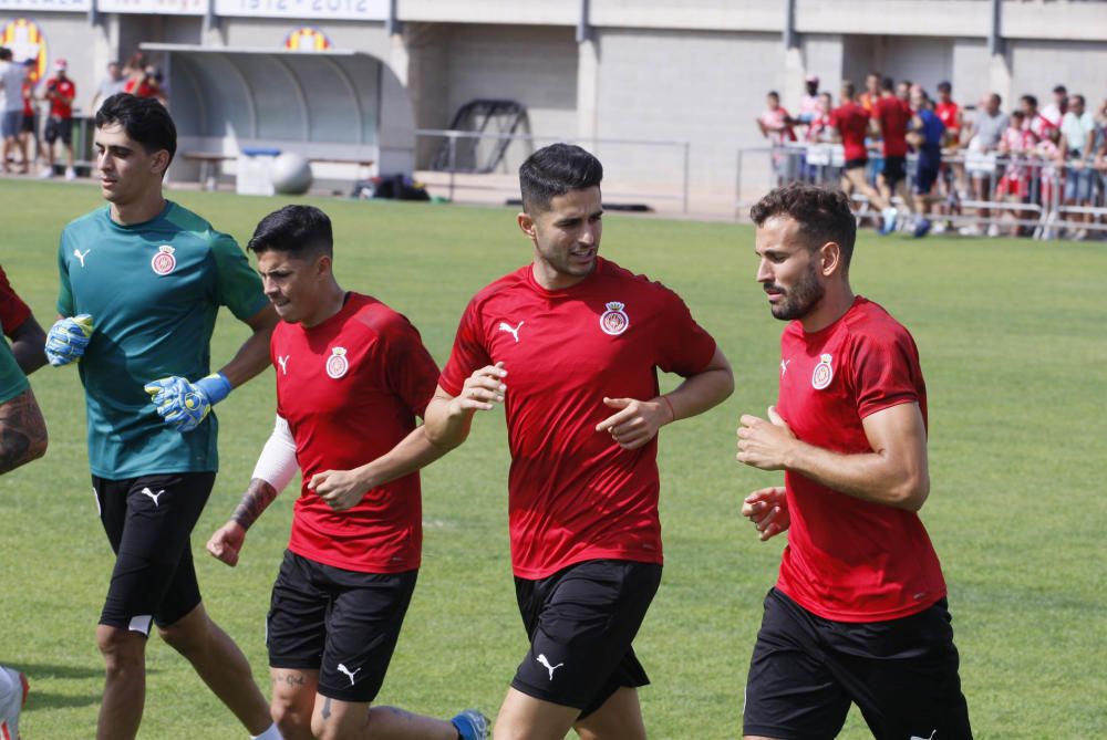 Entrenament de portes obertes del Girona FC a l'Escala