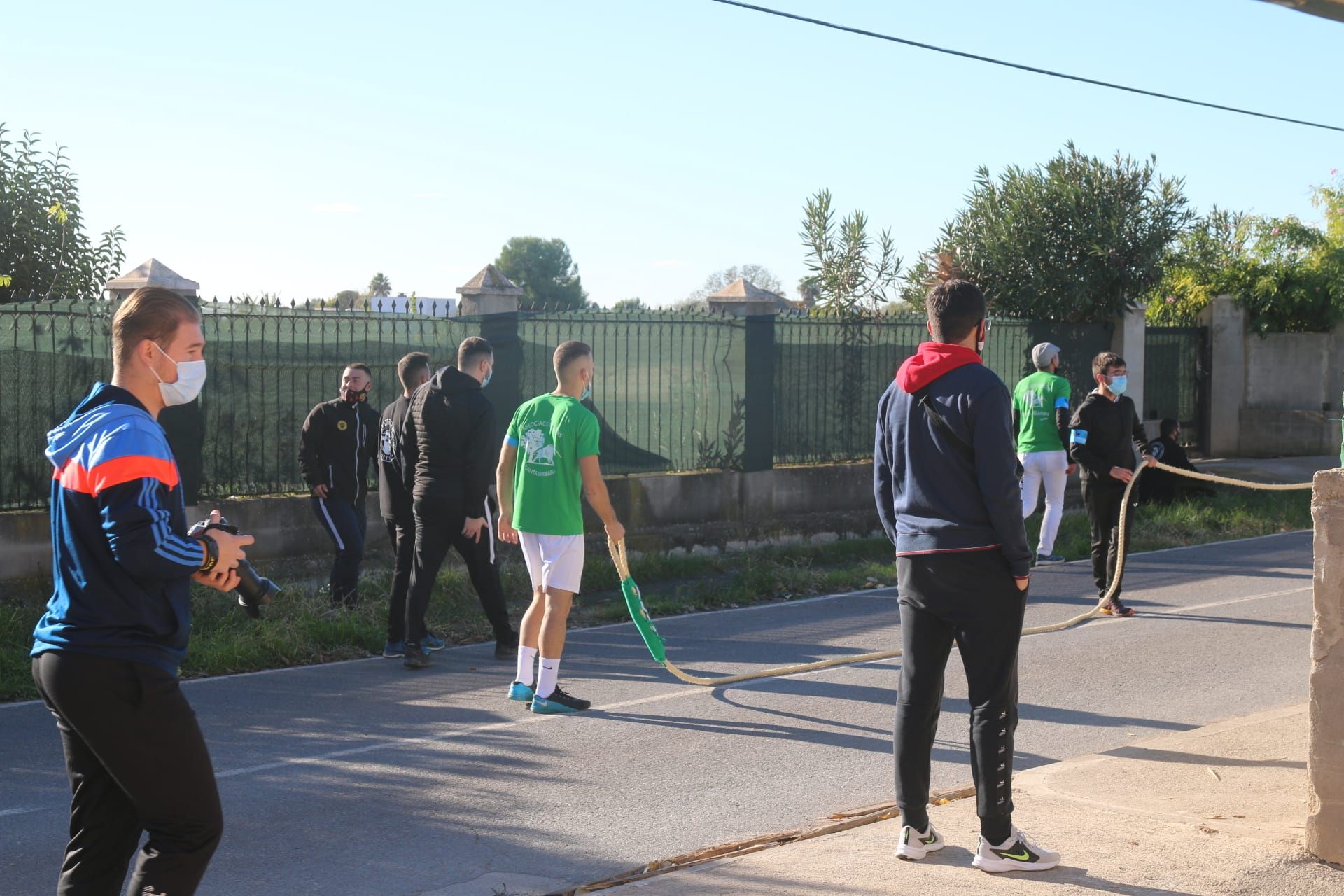 Los mejores detalles del primer 'bou en corda' de Santa Bárbara tras el covid