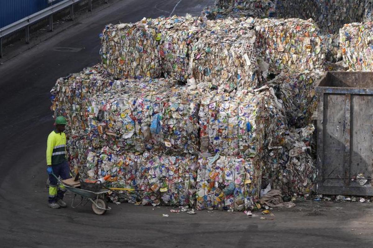 La economía circular es un modelo que favorece a la vez al medio ambiente y al crecimiento económico.
