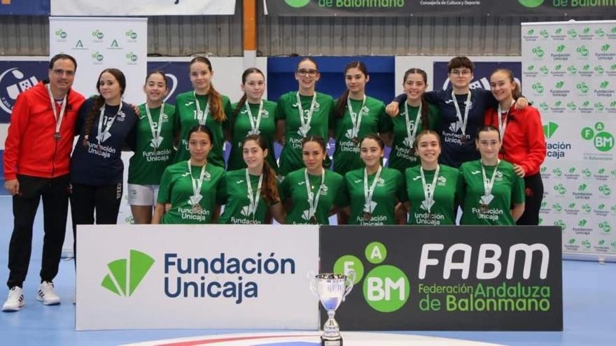 Las cadetes cordobesas suben al podio en el campeonato andaluz