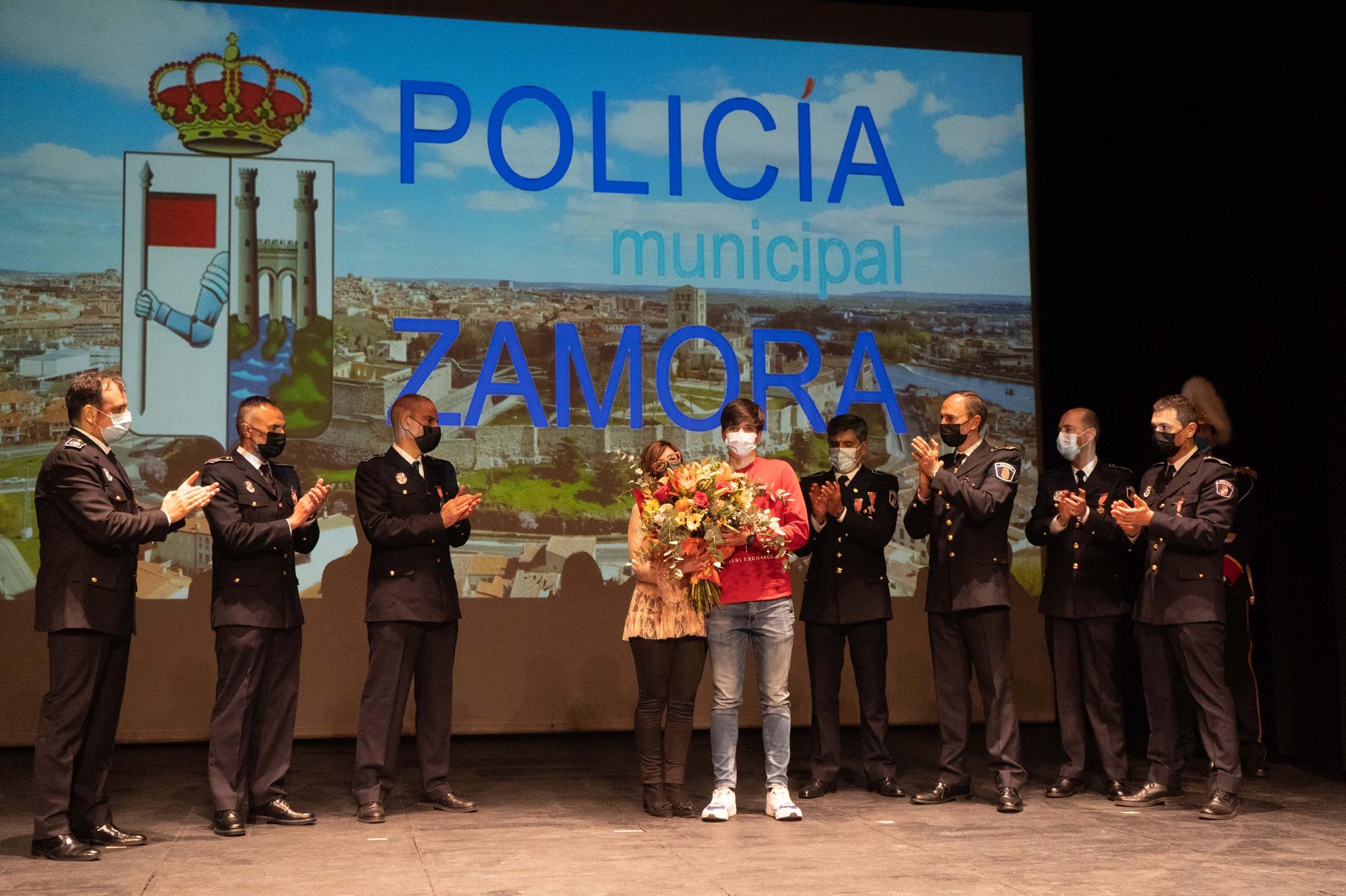 Homenaje al compañero en Día Policía Municipal al compañero fallecido Javier Sánchez.jpg