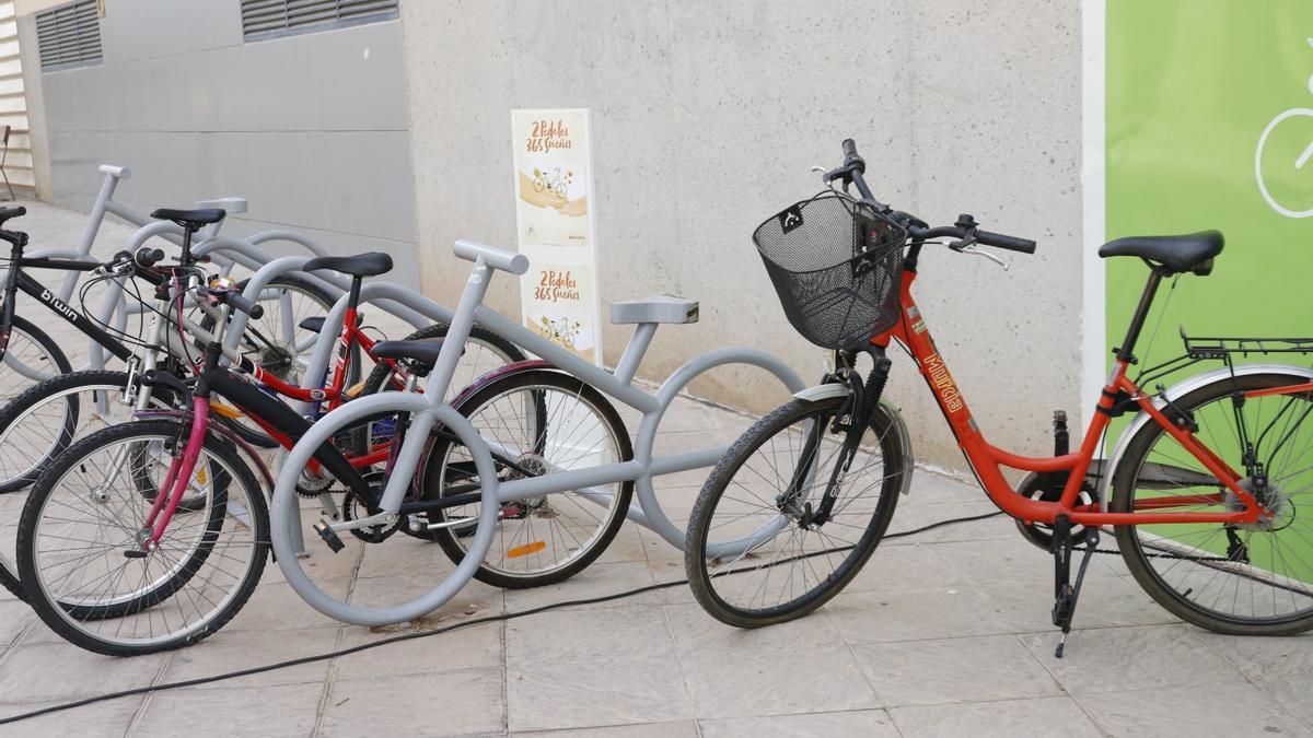 Animan a los murcianos a donar bicis en desuso para entregarlas a personas en exclusión social