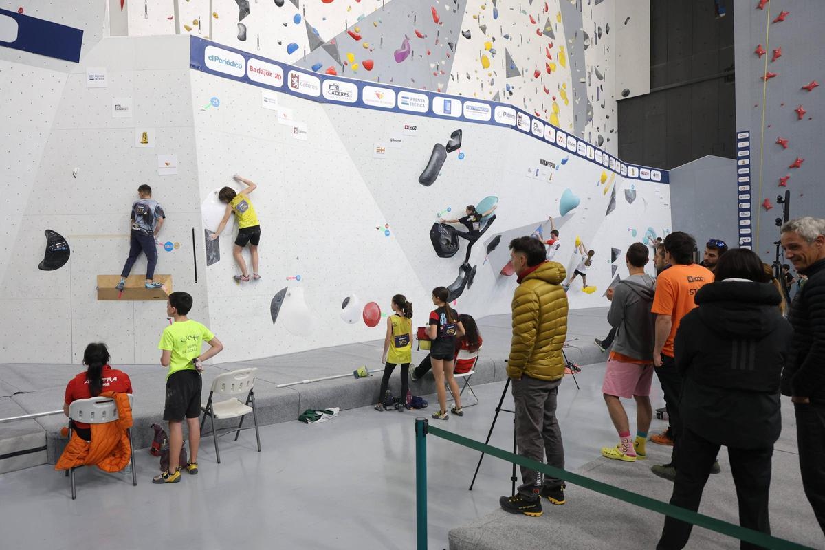 Galería | Arranca la primera jornada de la Copa de España de Escalada en Cáceres Galería | Arranca la primera jornada de la Copa de España de Escalada en Cáceres