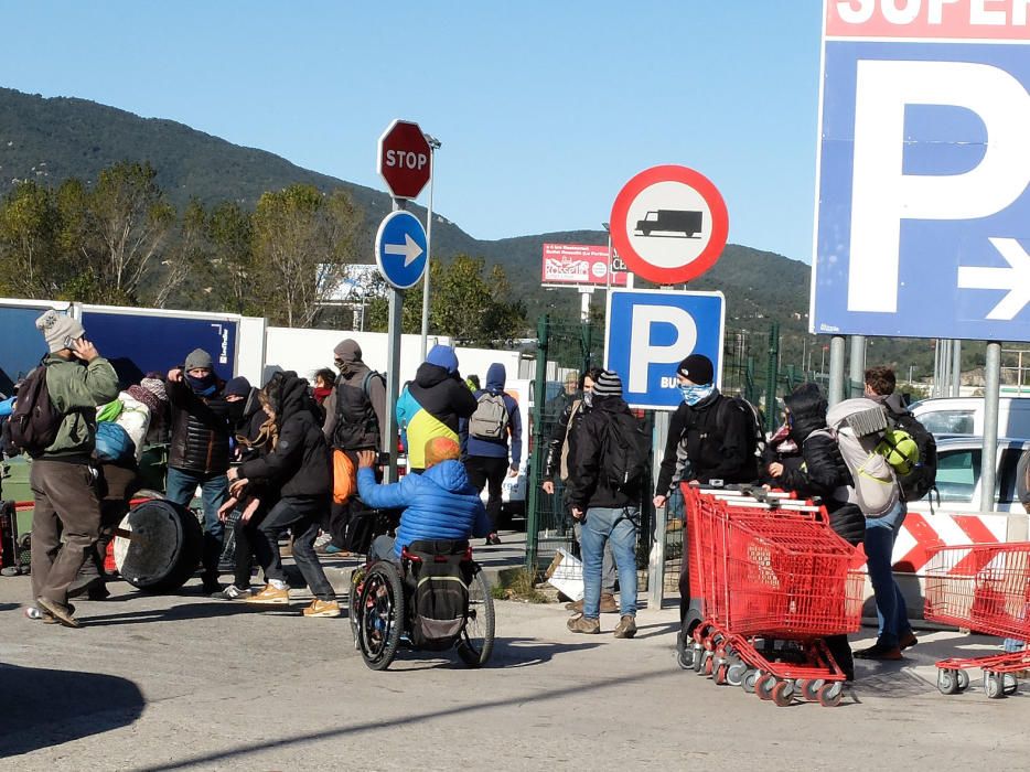 Tsunami Democràtic realitza talls intemitents a l'N-II a la Jonquera