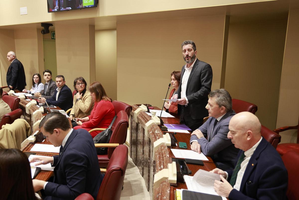 Víctor Egío, en la Asamblea Regional.