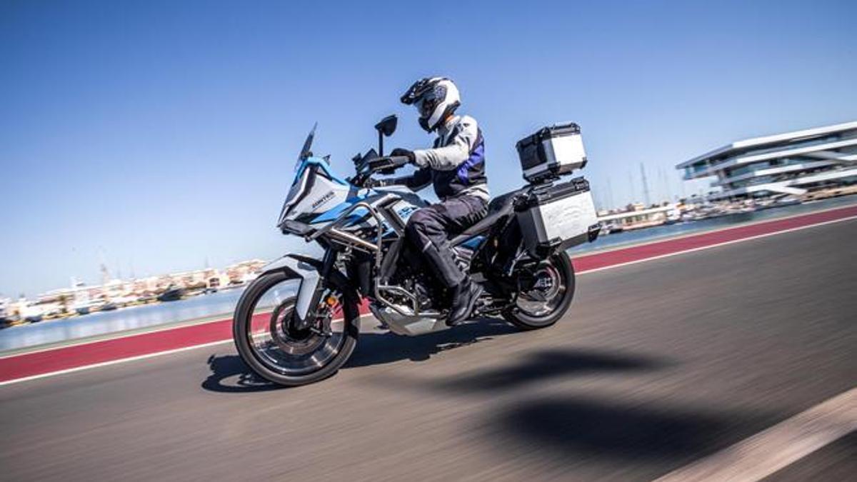 Zontes 703F: la trail tricilíndrica que redefine lo que puede ofrecer una moto accesible