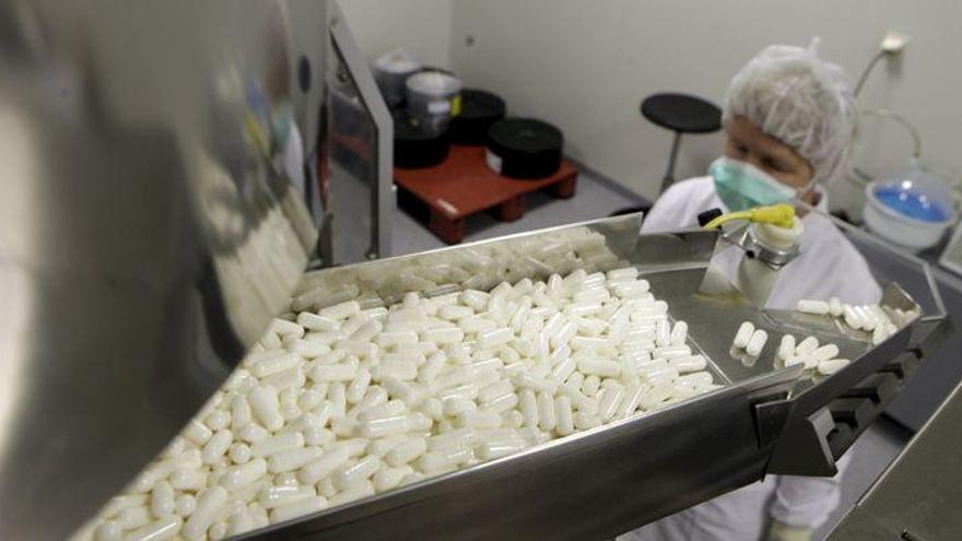 Sanidad revisará el precio de más de 15.000 medicamentos para ahorrar 248 millones