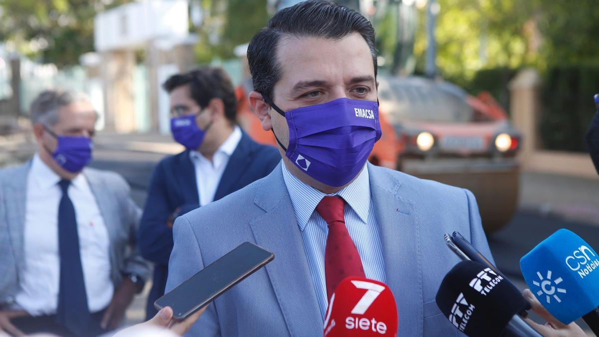 El alcalde de Córdoba, José María Bellido, esta mañana.