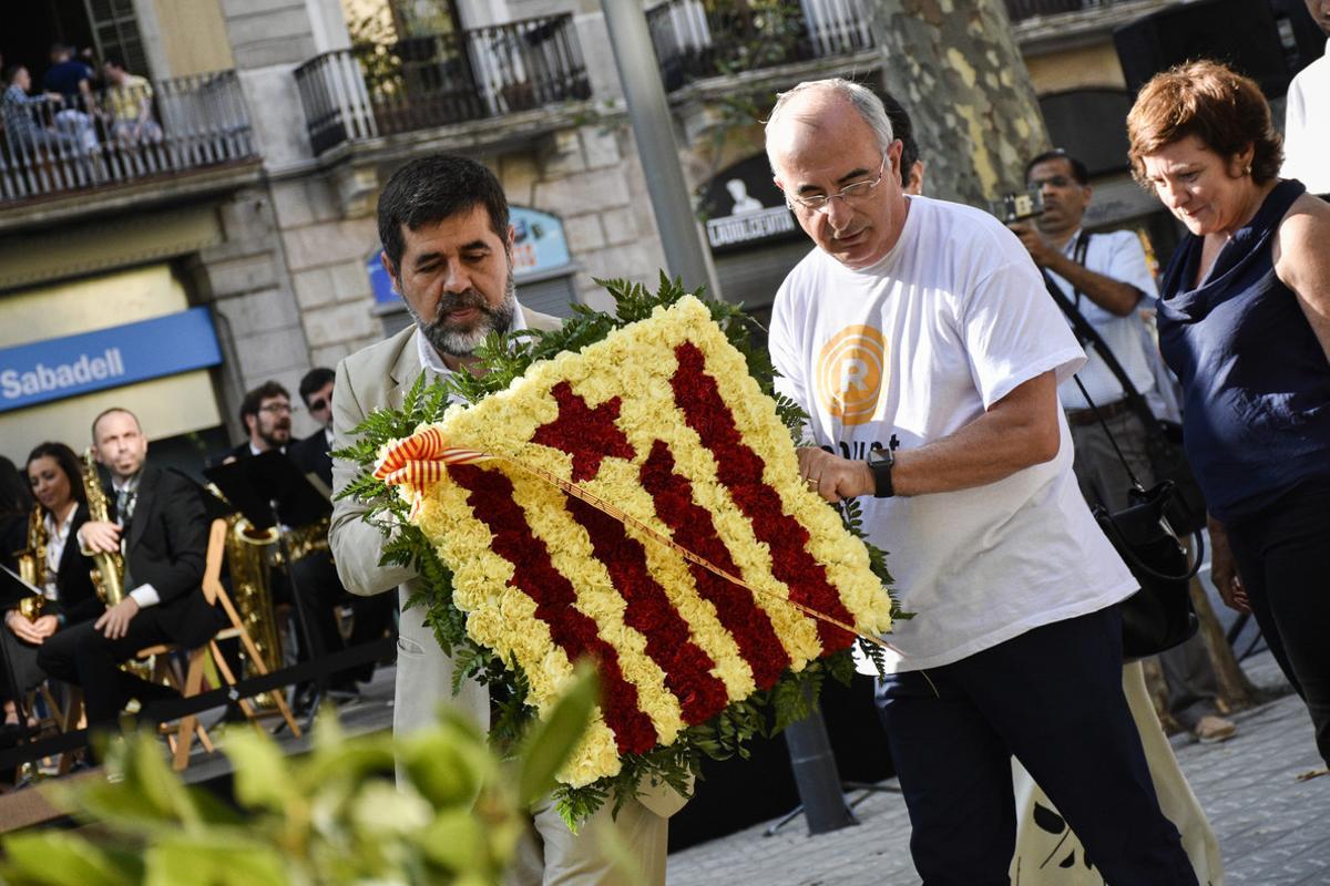 Jordi Sànchez, presidente de la ANC, en la ofrenda floral al monumento a Rafael Casanova.