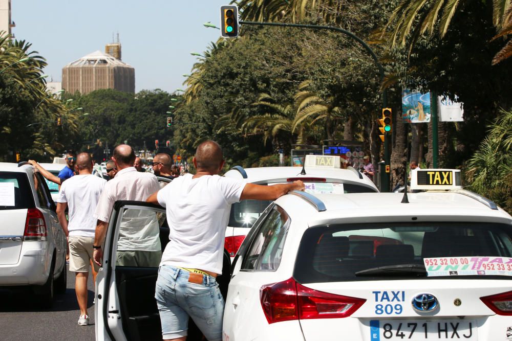 Este martes, los taxistas han continuado con sus movilizaciones