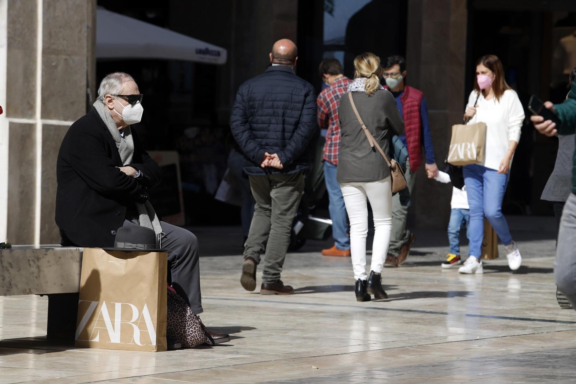 Vuelve la actividad comercial a Málaga capital