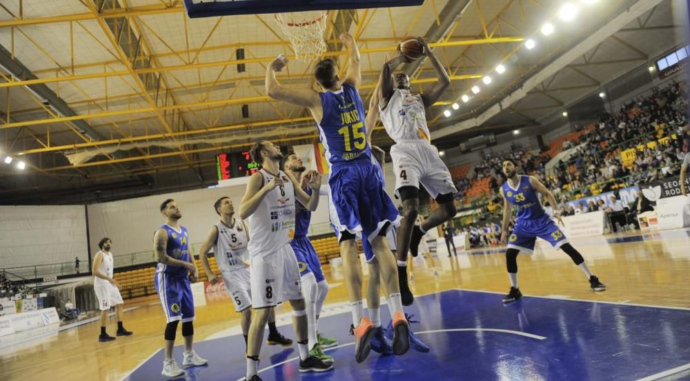 Tercer partido del play-off de ascenso a ACB entre el Orense y el Oviedo Baloncesto