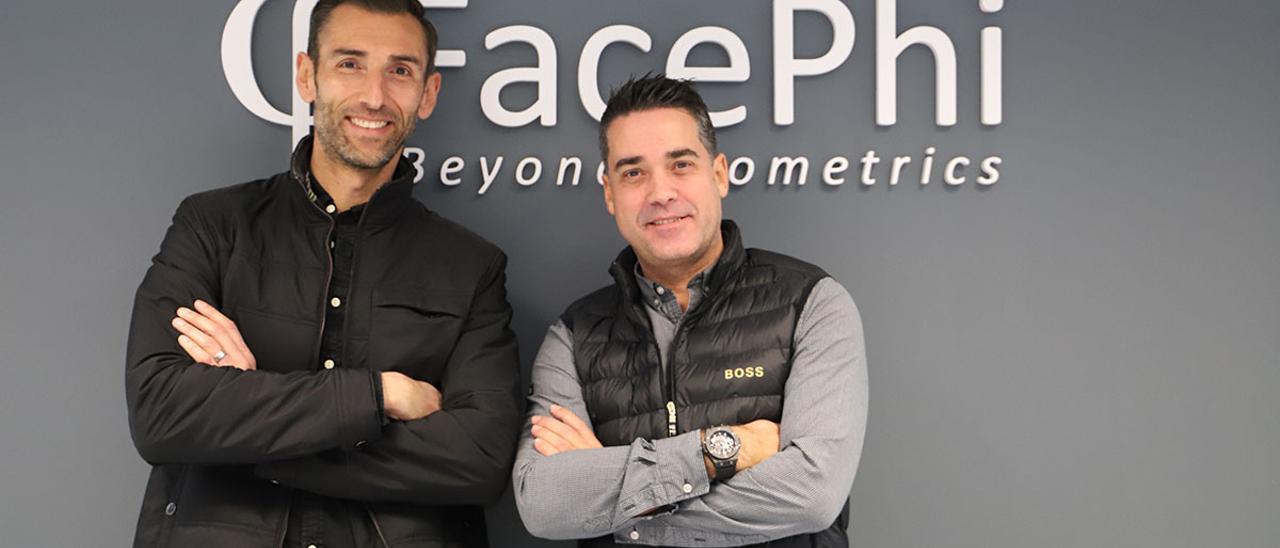 El nuevo vicepresidente de ventas EMEA de FacePhi, Enrico Montagnino, con el CEO de la firma, Javier Mira.