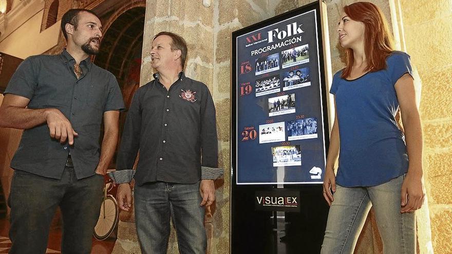 Acetre arranca la XXI edición del Festival Folk de Plasencia