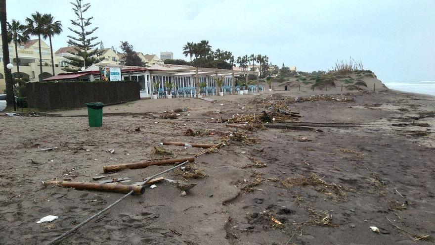 El Ayuntamiento y el Gobierno central realizarán un diagnóstico para conocer el estado en el que se encuentran las playas del distrito de Las Chapas de Marbella, las más perjudicadas del municipio por las lluvias