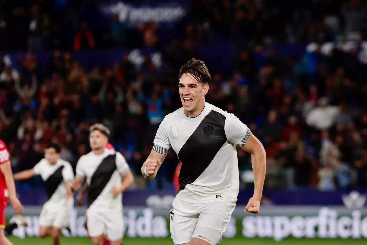 El Real Madrid abona la cláusula mediante un traspaso