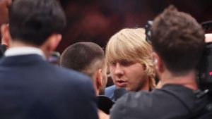 Topuria y Pimblett se encaran en Las Vegas.