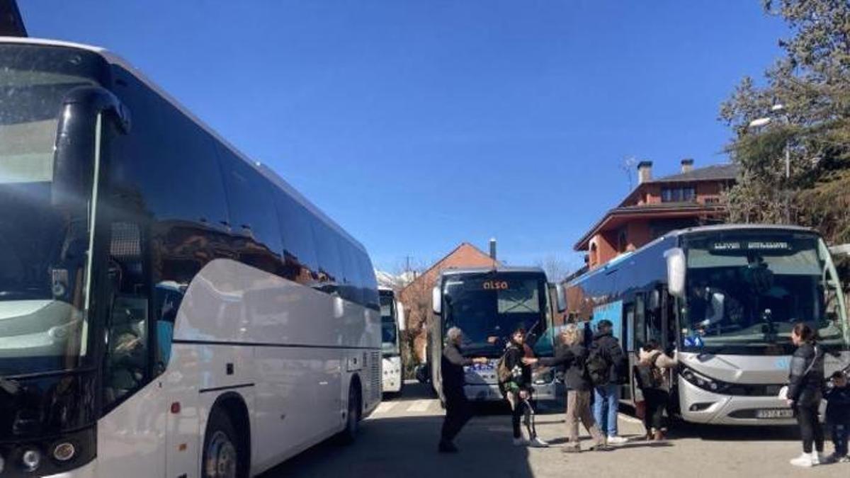 Autocars de transport públic a Puigcerdà