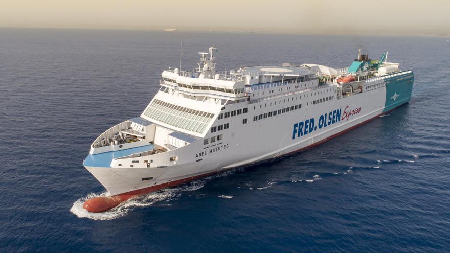 Fred Olsen incorpora un buque a gas en su ruta entre Gran Canaria y Huelva