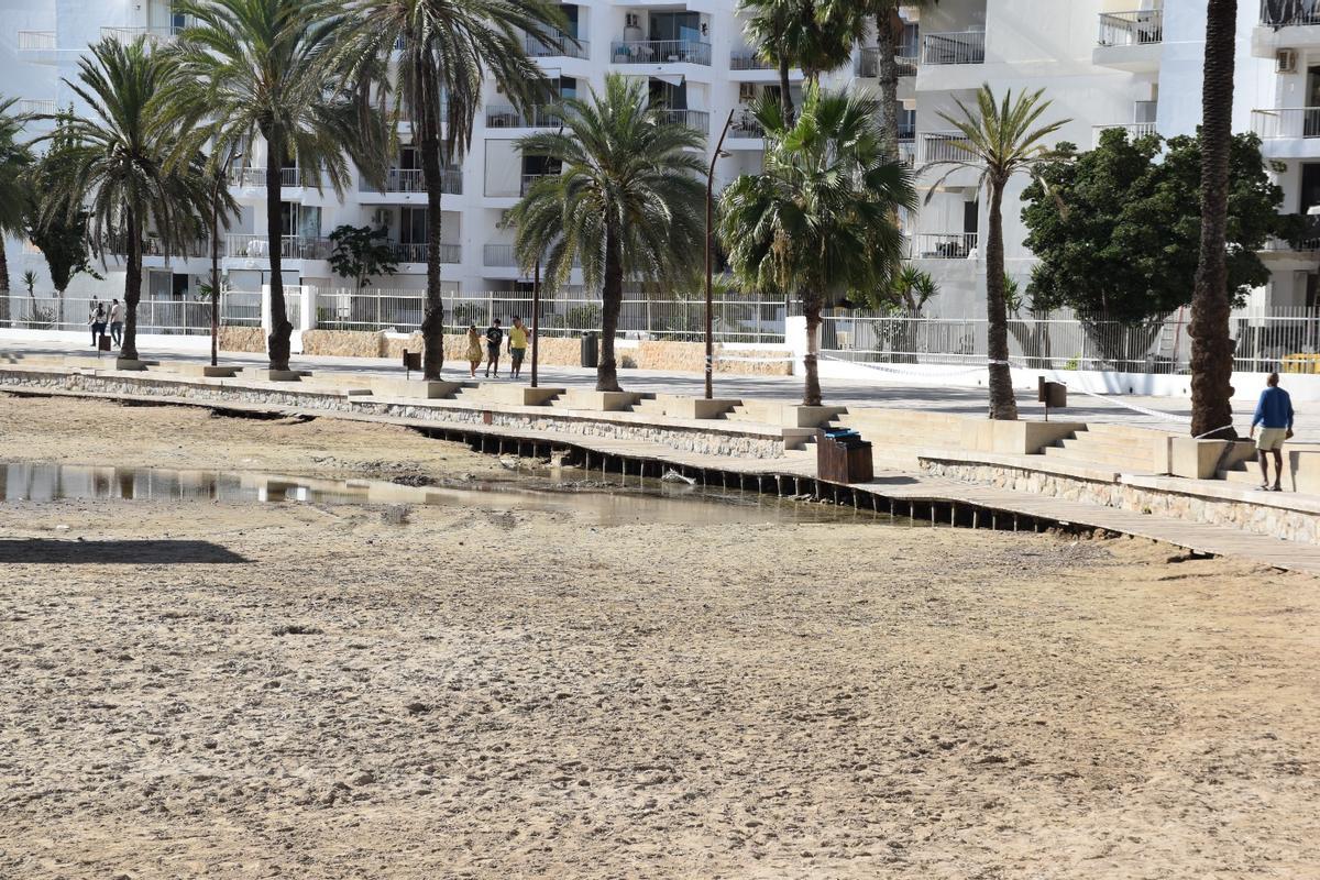 Pasarela dañada por las lluvias en Ses Figueretes