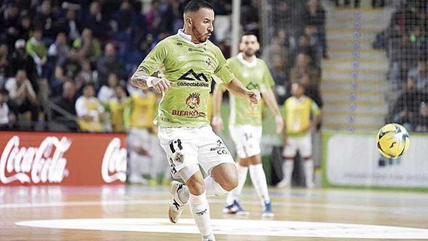 Ximbinha, en un partido de esta temporada con el Palma Futsal.