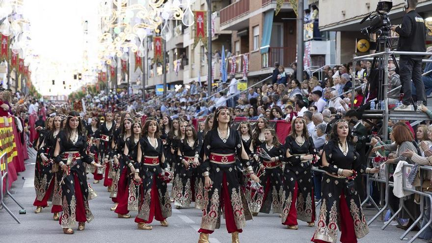Desfile del 4 de mayo en Caravaca (Bando Moro)