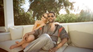 Lily-Rose Depp y Abel Tesfaye, conocido musicalmente como The Weeknd, en la serie ’The Idol’.