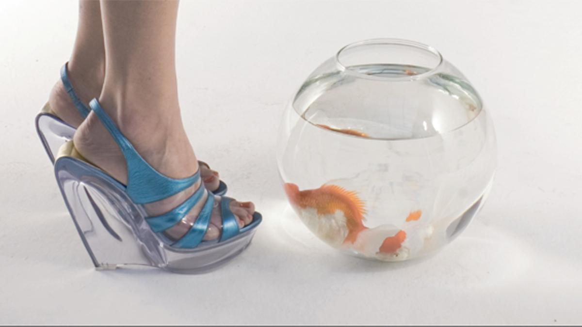 El PVC llega al diseño de calzado Woman