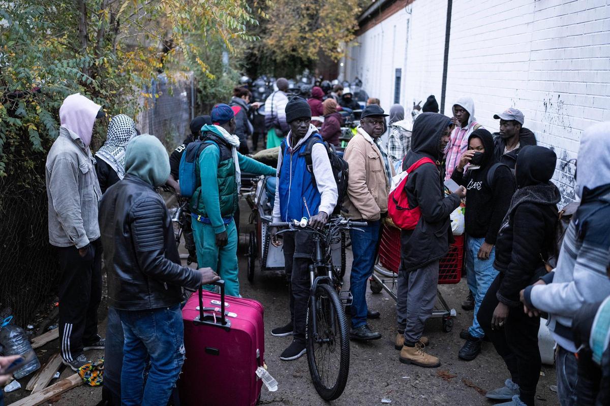Desalojo del instituto B9 de Badalona