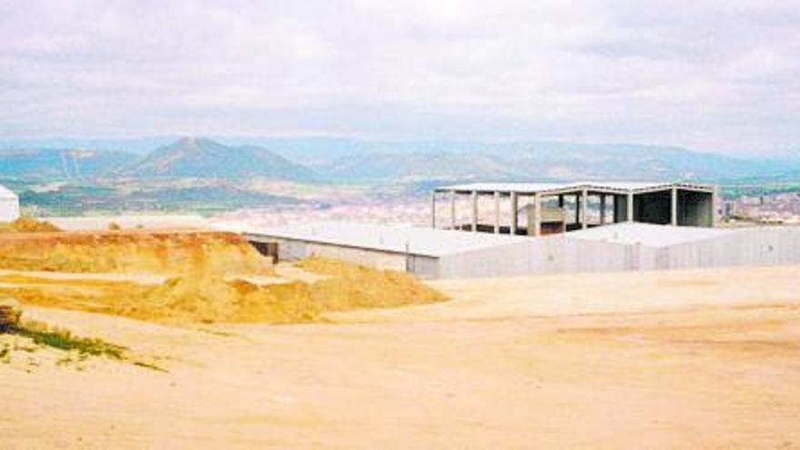 Terrenys en fase d’urbanització al polígon de Bufalvent de Manresa a la dècada dels 80 | ASSOCIACIÓ D’EMPRESARIS